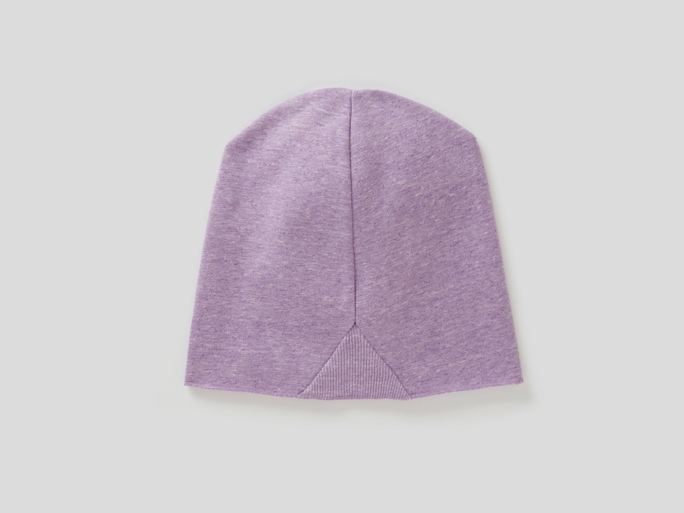 Gorro de tejido reciclado image number 2
