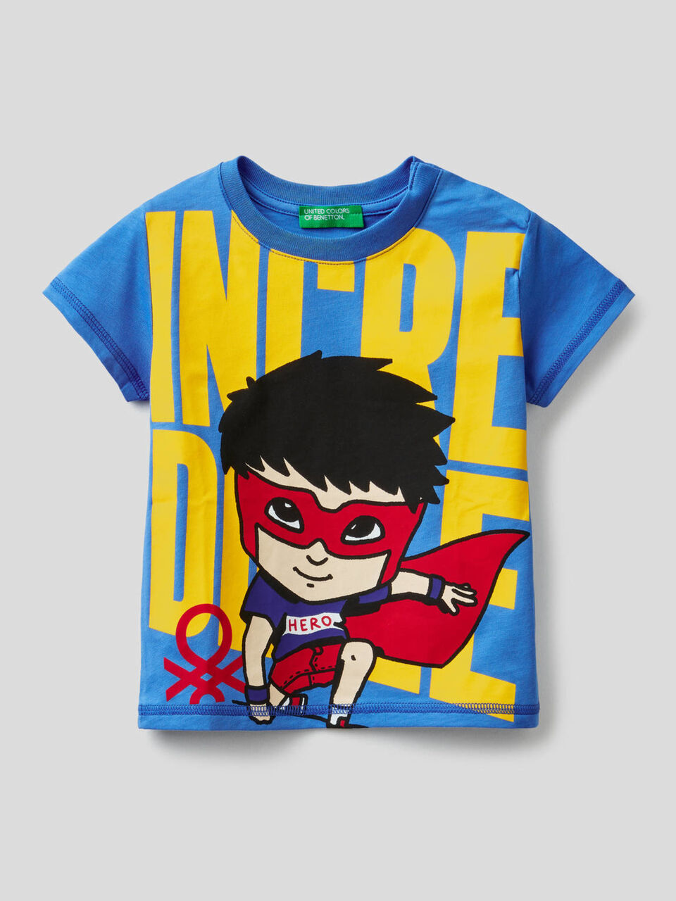 Camiseta de 100% algodón con estampado de superhéroe image number 1
