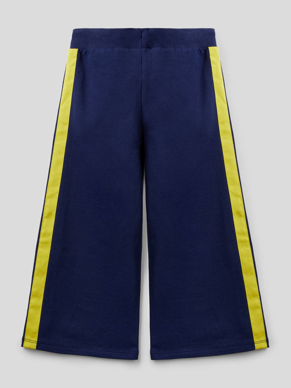 Pantalón cropped de felpa image number 2