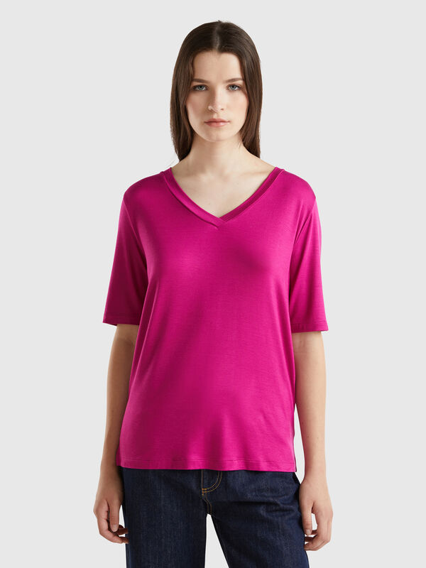 Camiseta cuello en V en viscosa stretch Mujer