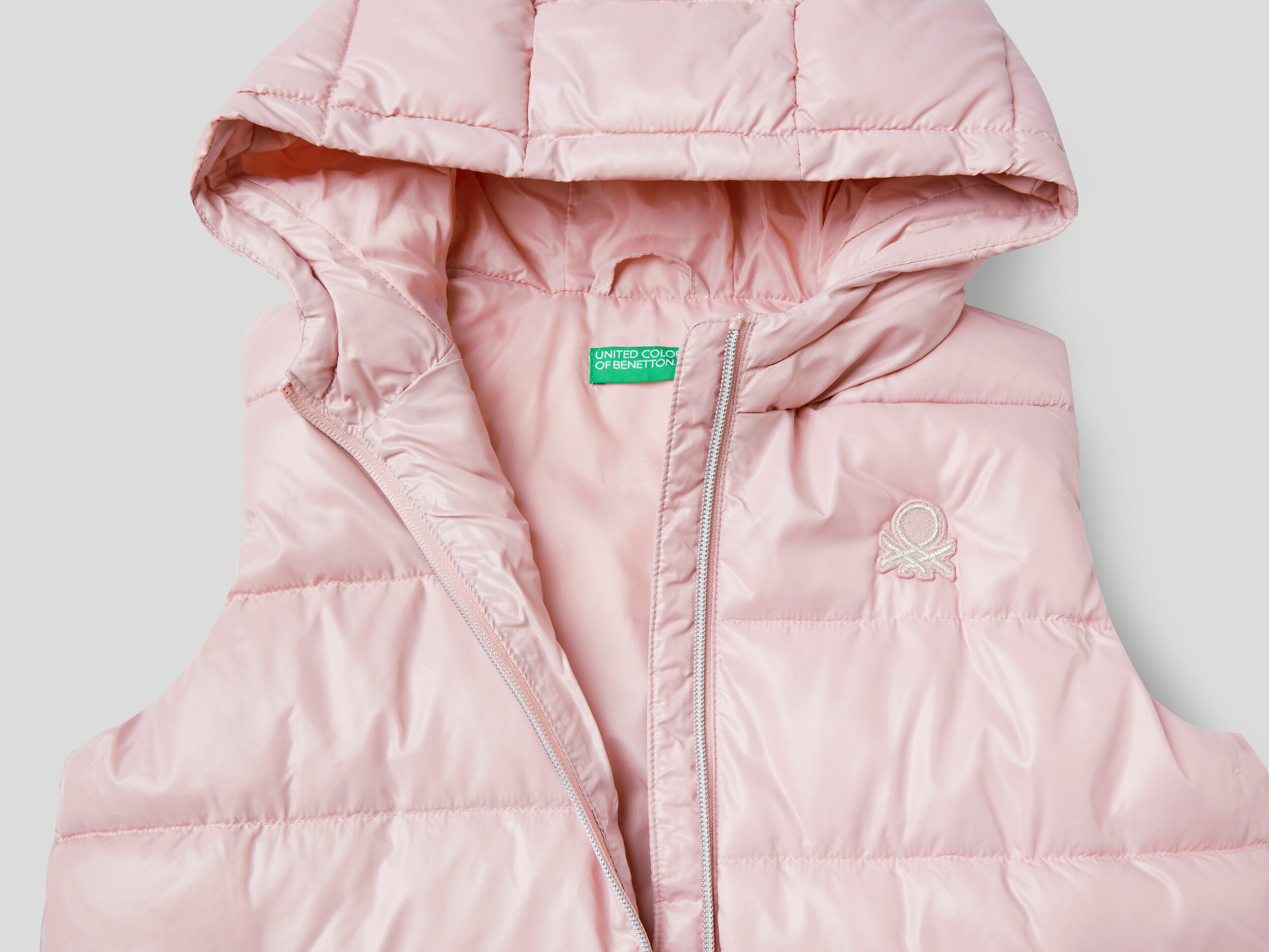 Cazadora sin mangas con cremallera y capucha Rosa Palo Benetton
