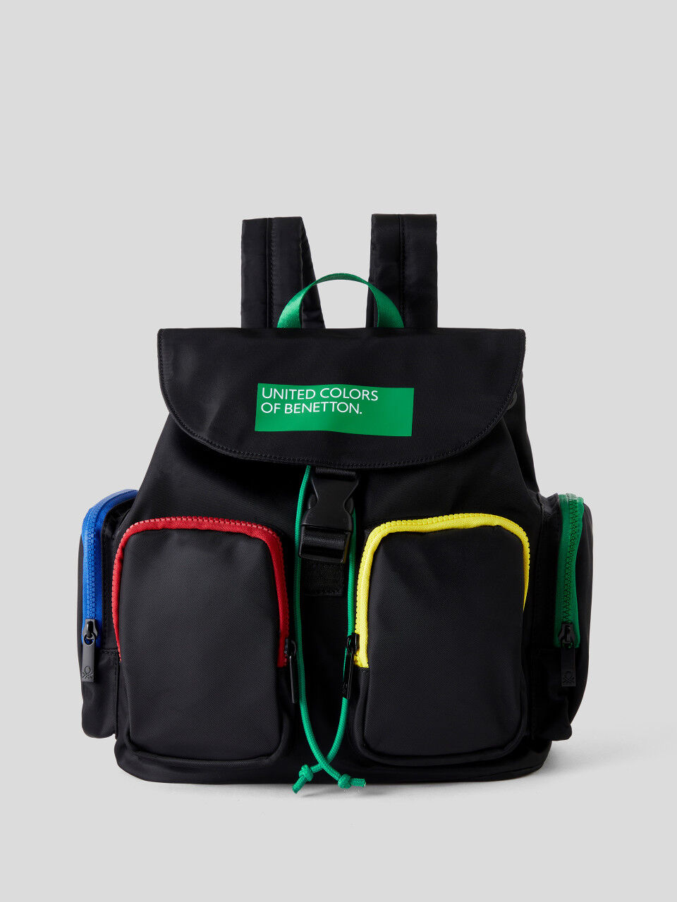 Mochilas Mujer y Riñoneras Nueva Colección 2022 | Benetton
