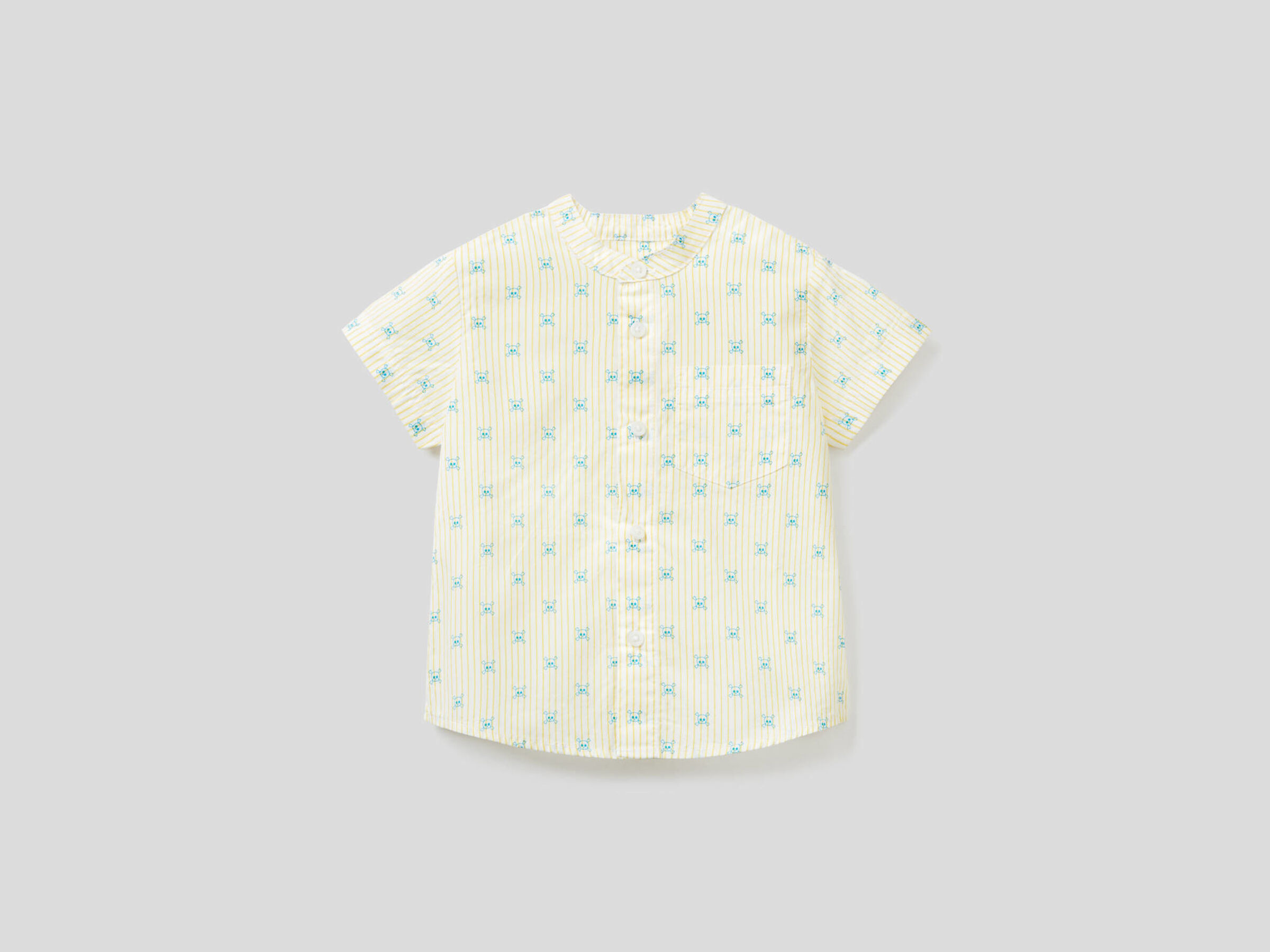 Camisa con estampado de calaveras image number null