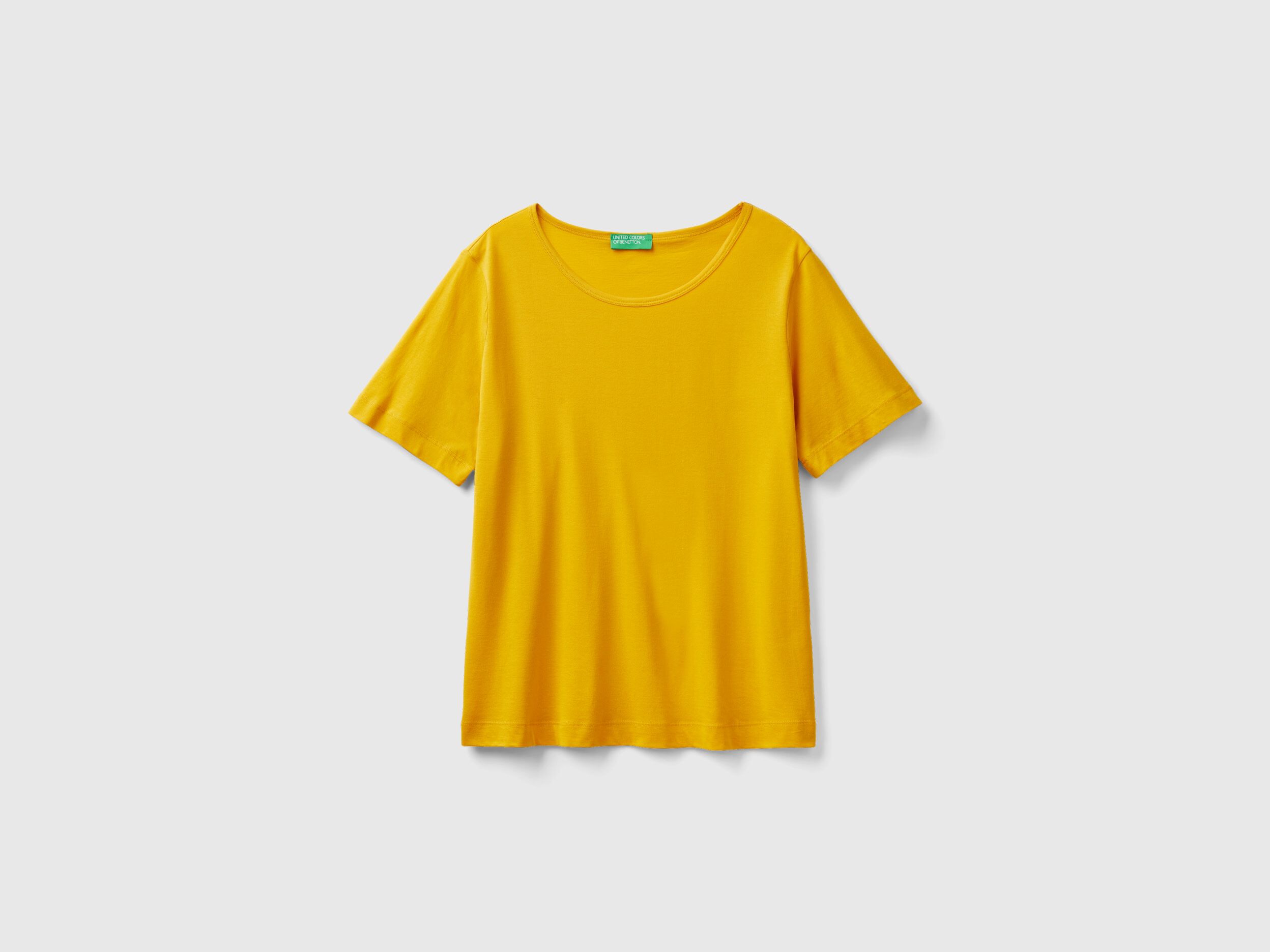Remera mostaza mujer 2025