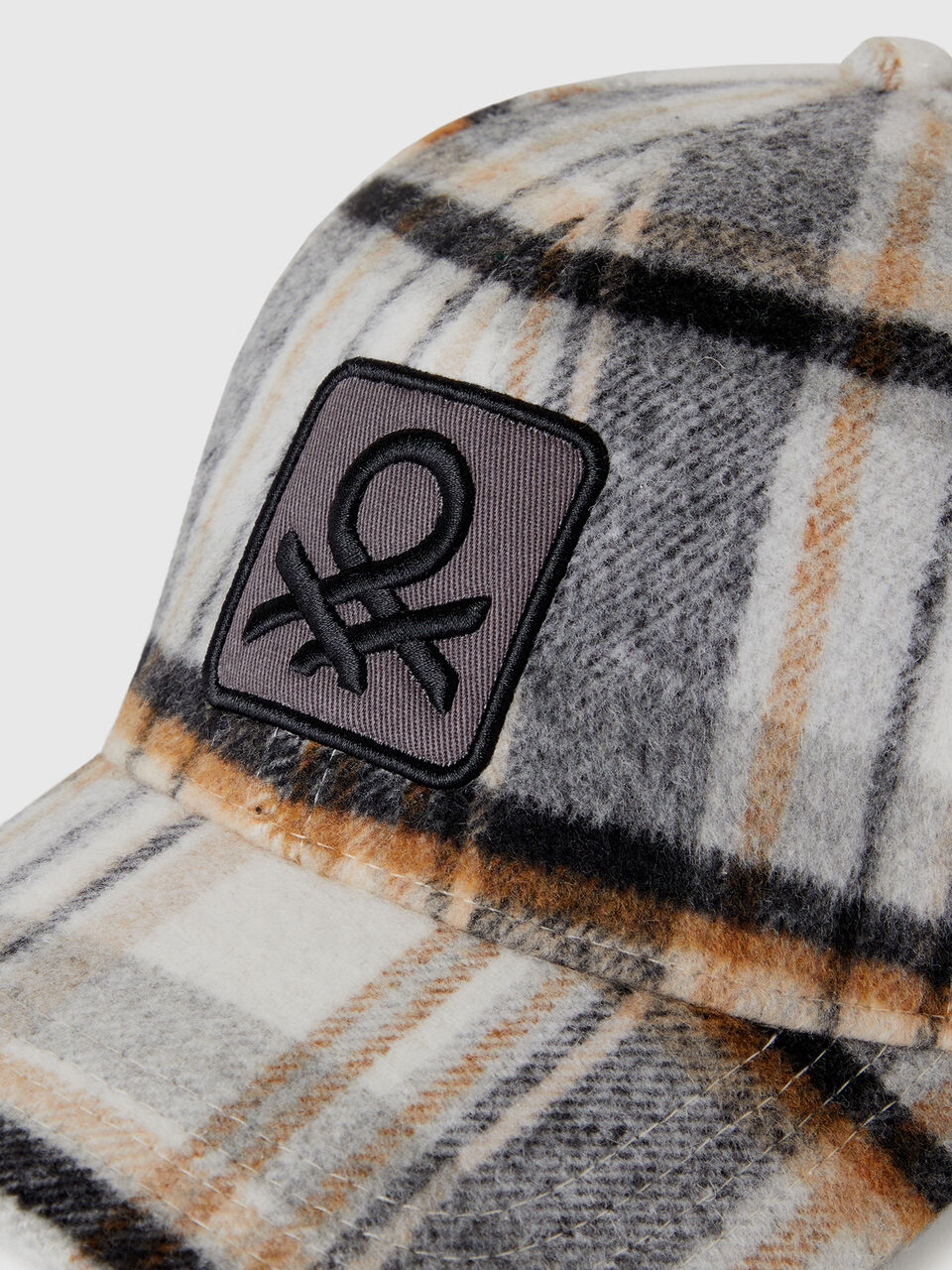 CAP WITH VISOR Hombre image number null