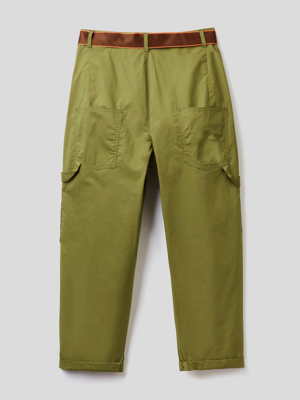 Pantalón cargo con cinturón image number 2