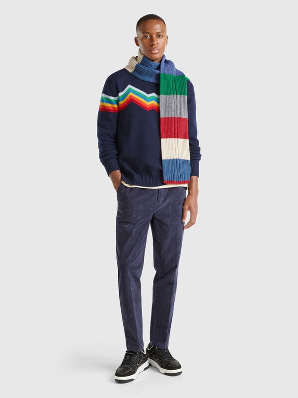 Pantalones chinos carrot fit de pana Pantalones chinos carrot fit de pana Hombre