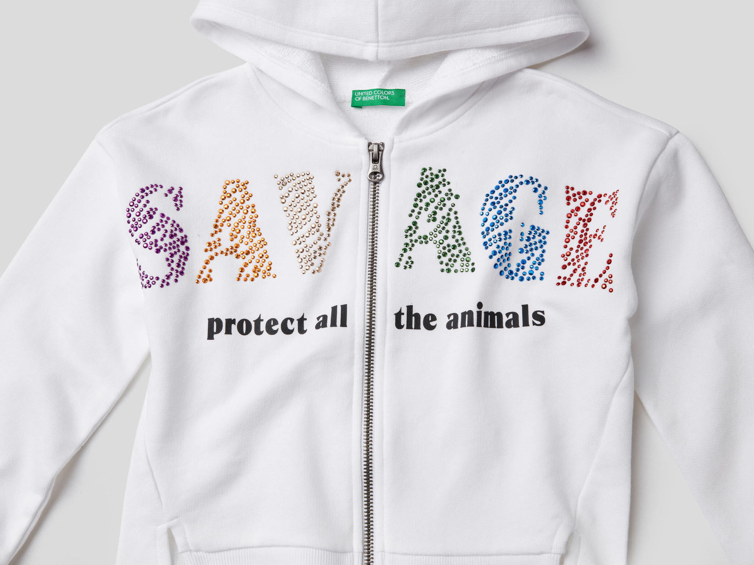 Sudadera con estampado y tachuelas de colores image number null