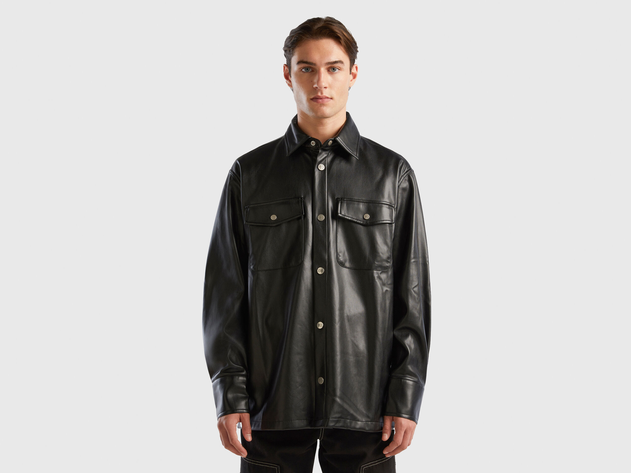 Camisa piel hombre 2025