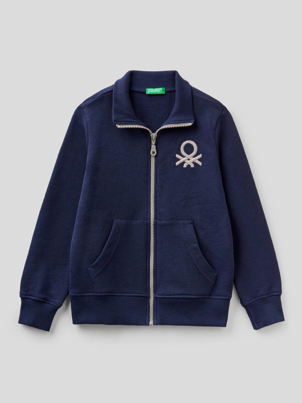 Sudadera con cremallera y logotipo bordado image number 1