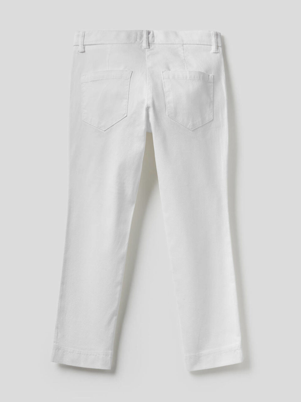 Pantalón de corte pitillo image number 2
