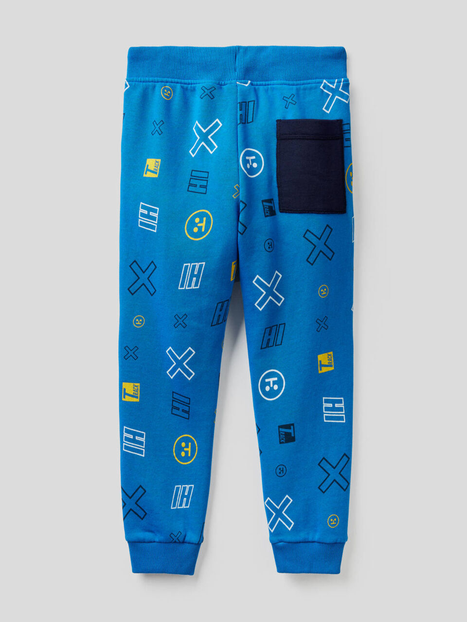 Pantalones de felpa con estampado fantasía image number 2