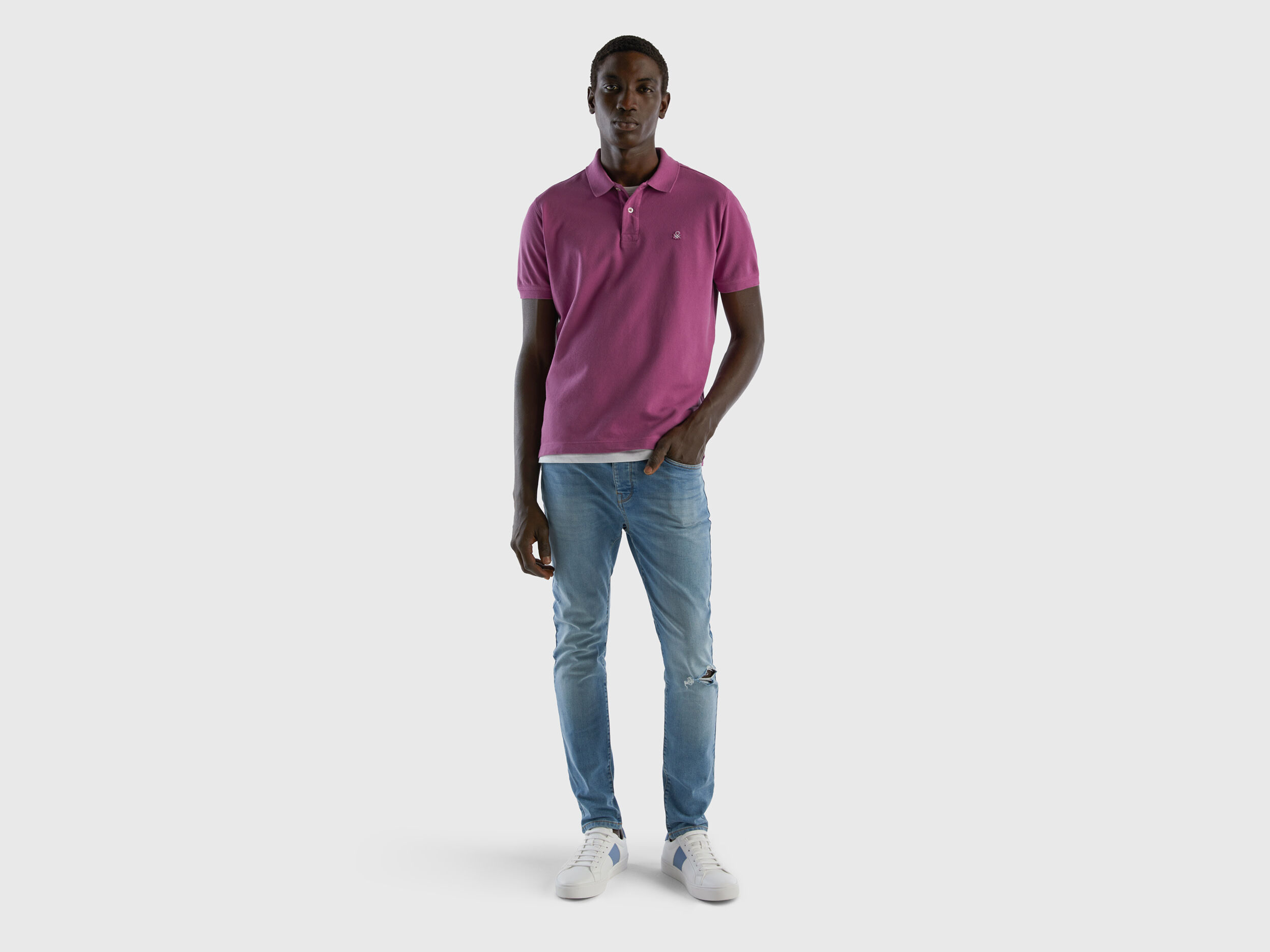 Polo morado sale hombre