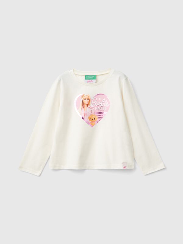 Camiseta crema con estampado laminado de Barbie Niña