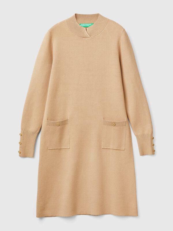 Vestido de punto con cuello alto Vestido de punto con cuello alto Mujer