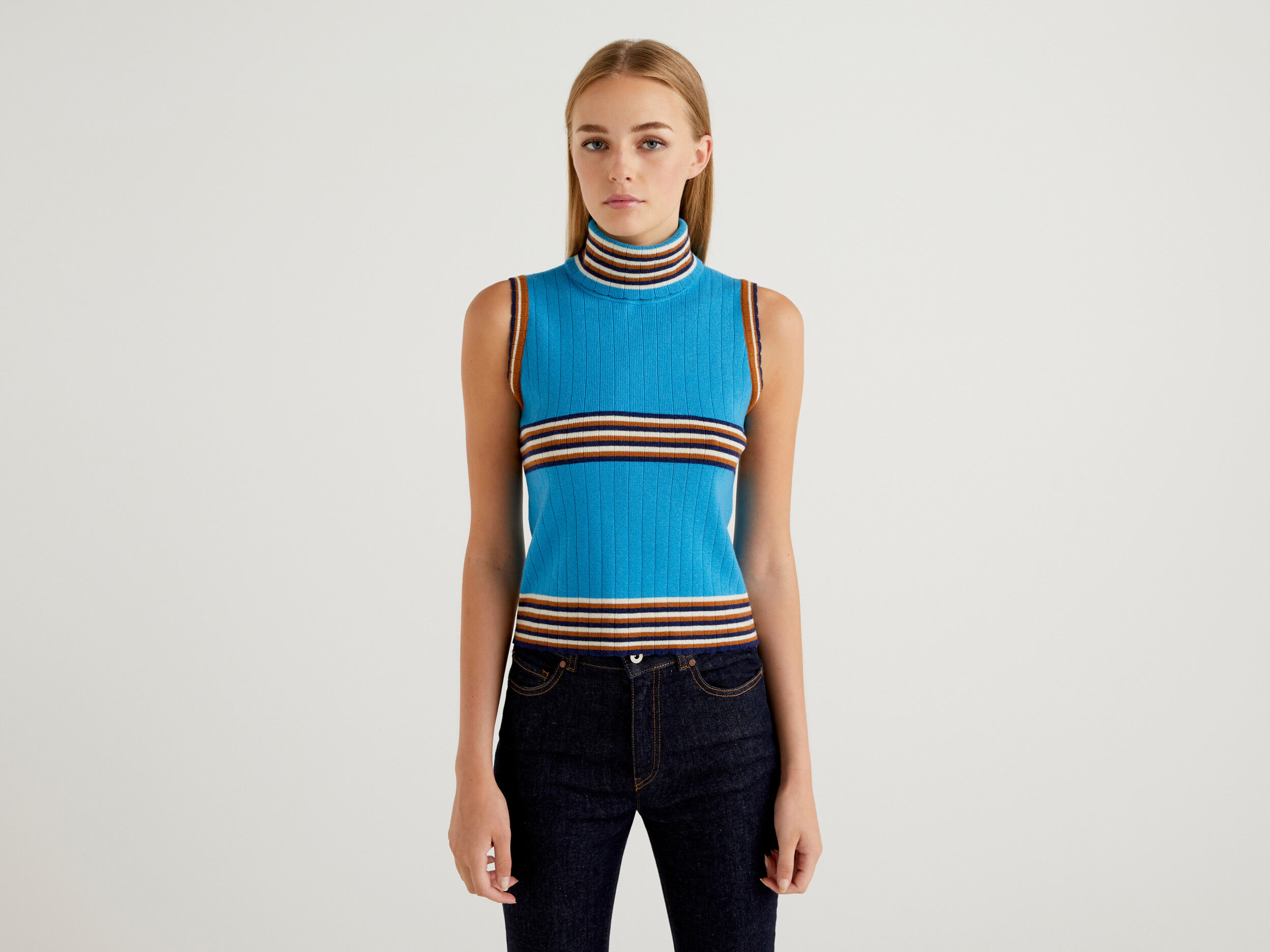 Jersey cuello alto sin manga mujer clearance