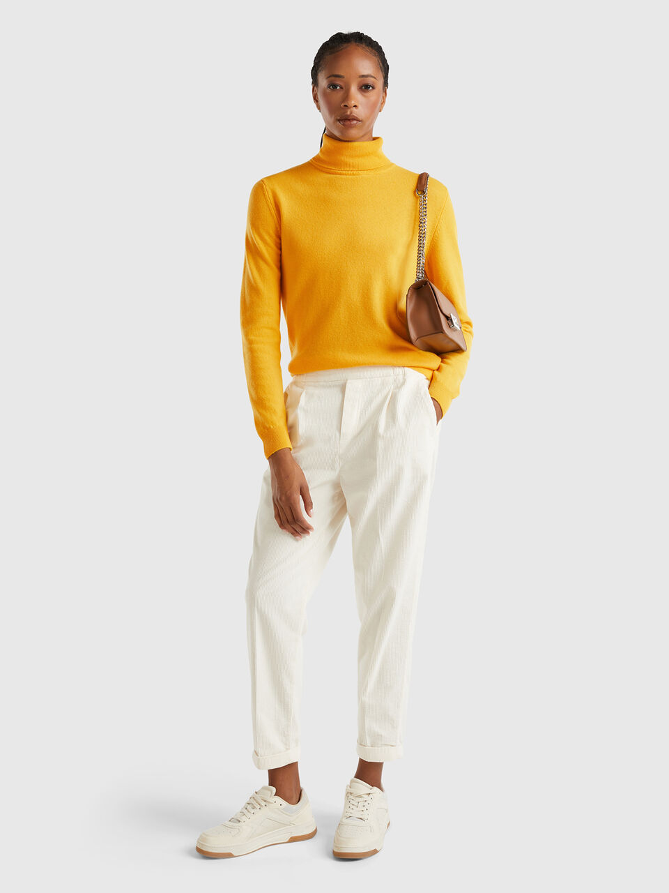 TURTLE NECK SWEATER Mujer image number null