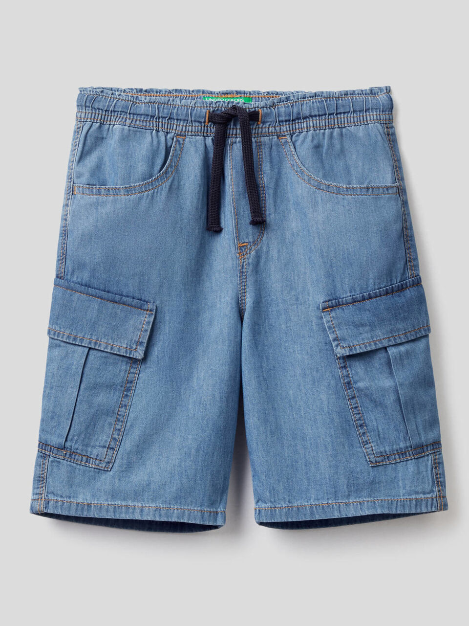 Bermudas cargo en cambray de algodón image number 1