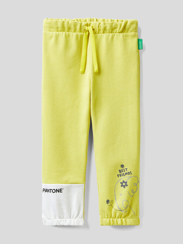 Joggers amarillos con estampado BenettonxPantone™ Niña