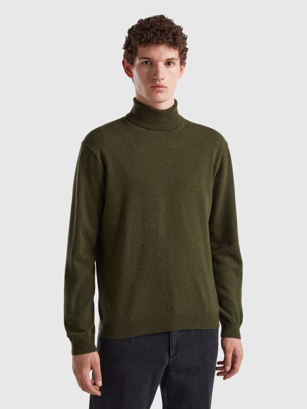 Jersey de cuello alto verde militar de pura lana merina Hombre