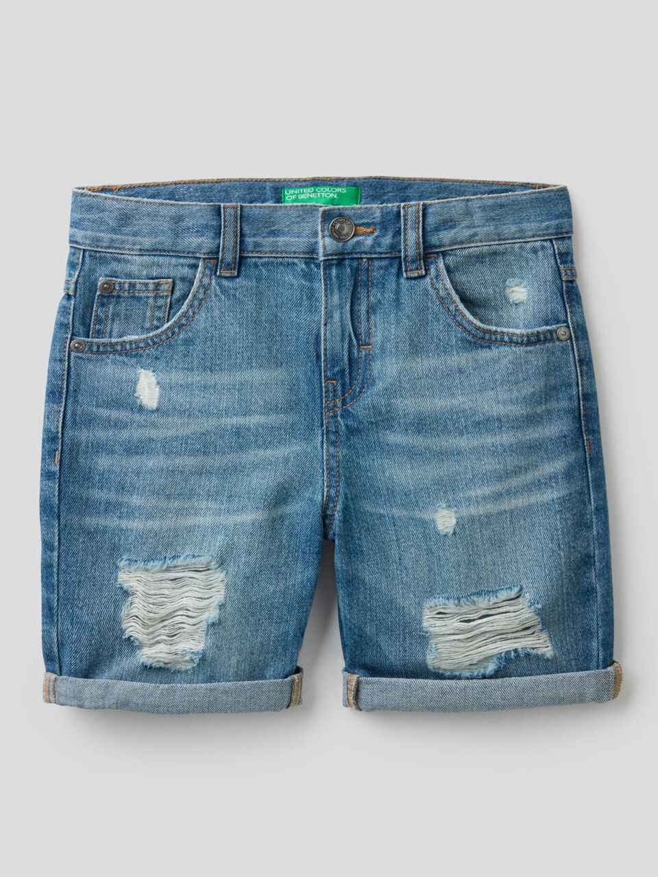 Bermudas vaqueras con aspecto desgastado image number null