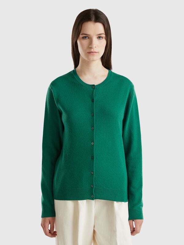 Cárdigan cuello redondo verde bosque en pura lana merina Mujer