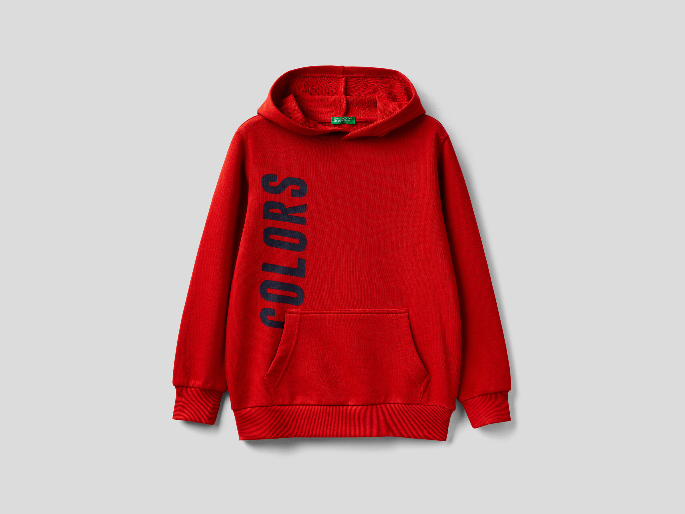 Sudadera con capucha y logotipo