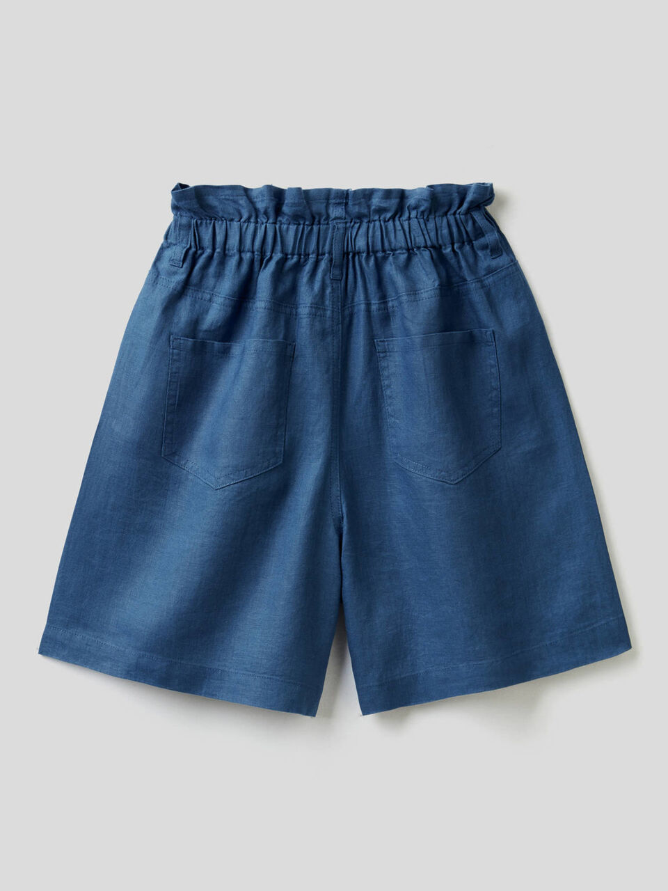 Bermudas de 100% lino con cintura fruncida image number 2