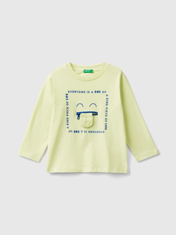 Camiseta con estampado y aplicación Niño