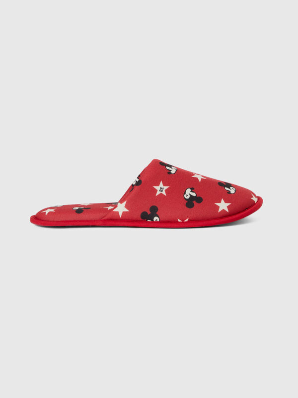 Zapatillas rojas de Mickey Mouse