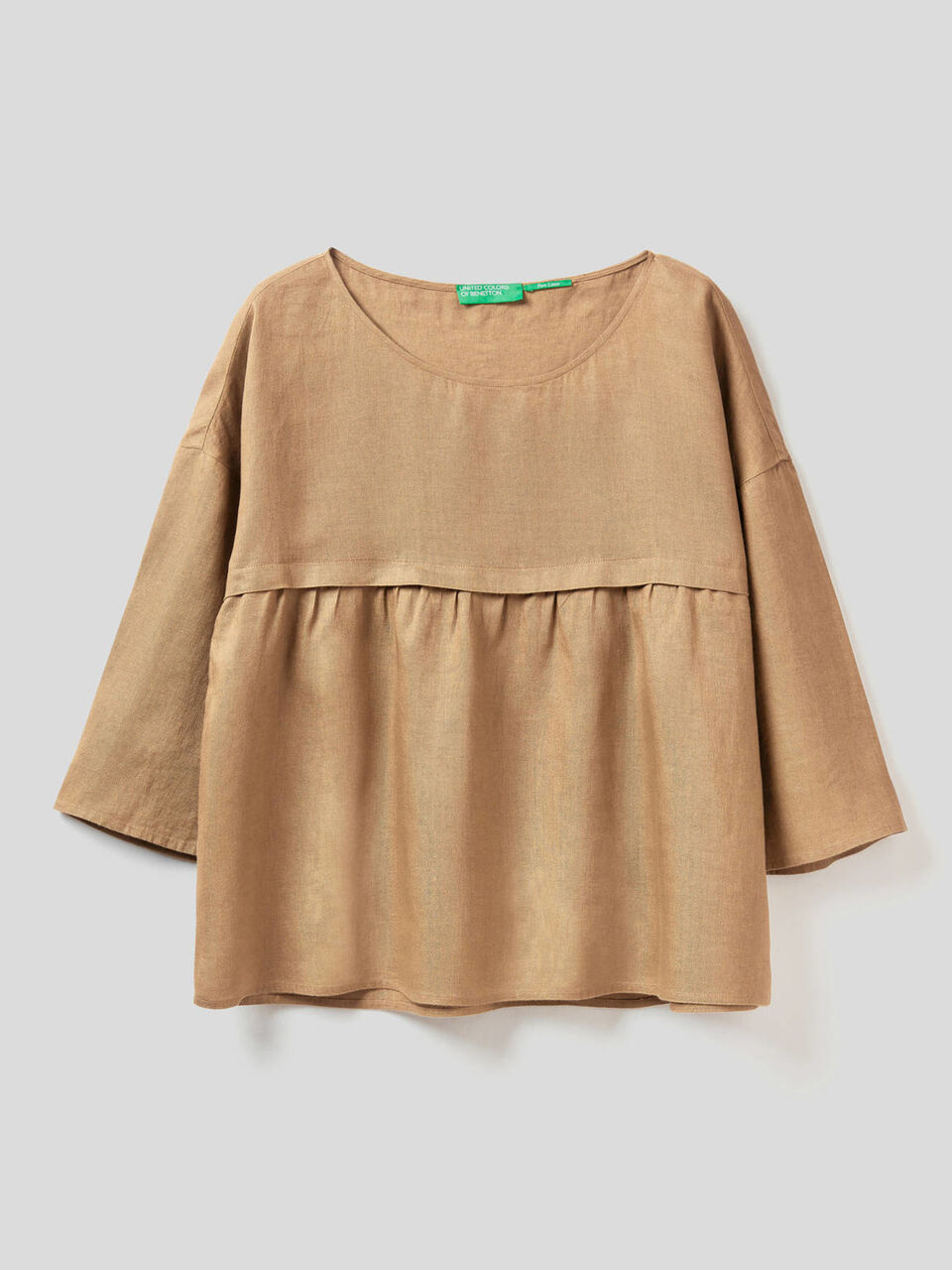 Blusa de 100% lino con volante image number null