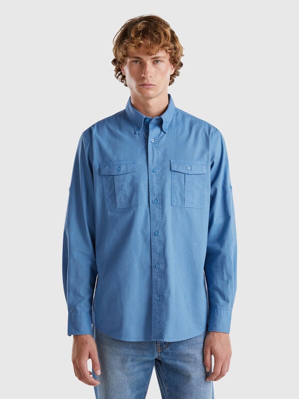 Camisa slim fit con cuello abotonado Hombre