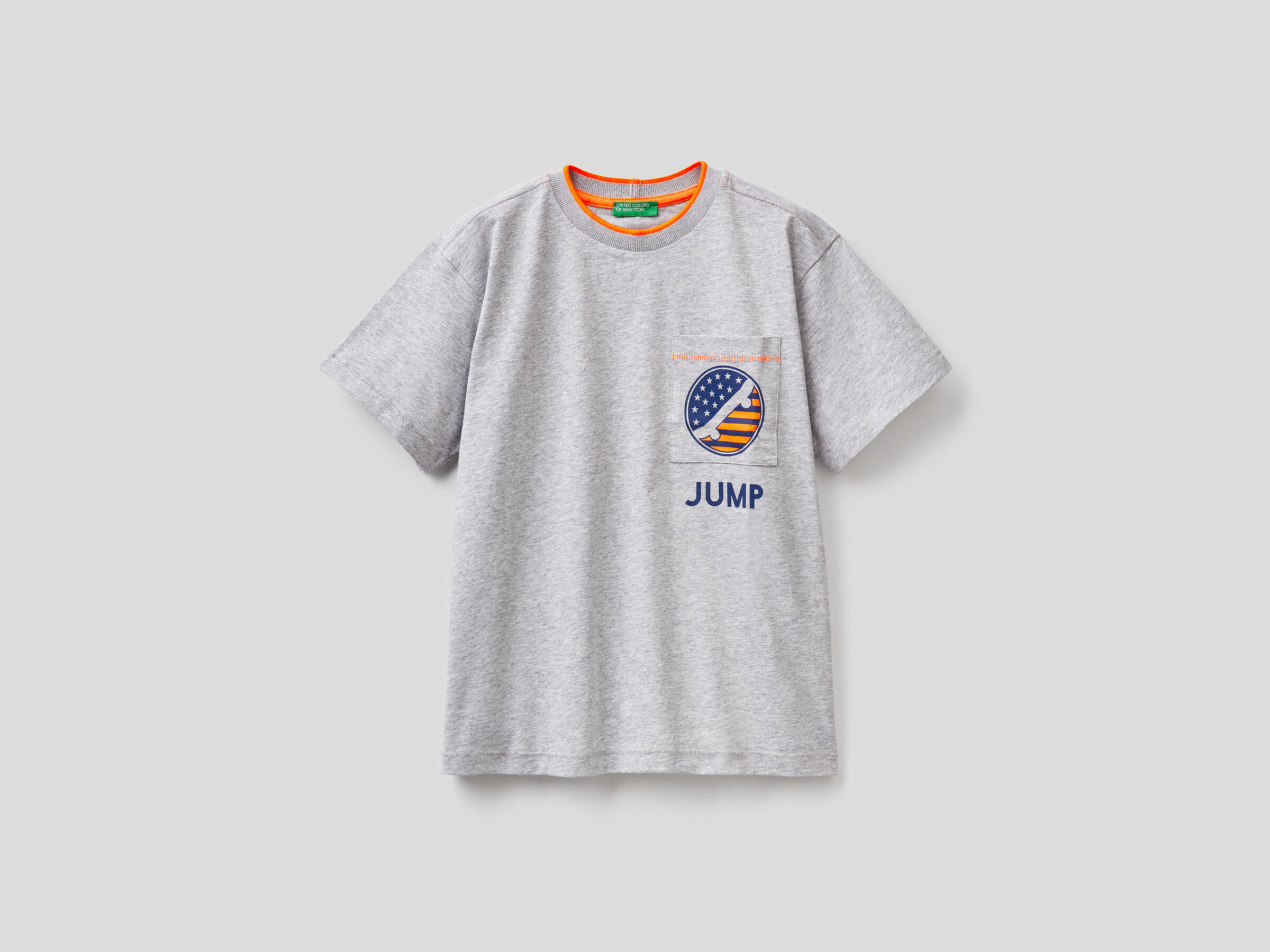 Camiseta con bolsillo image number null