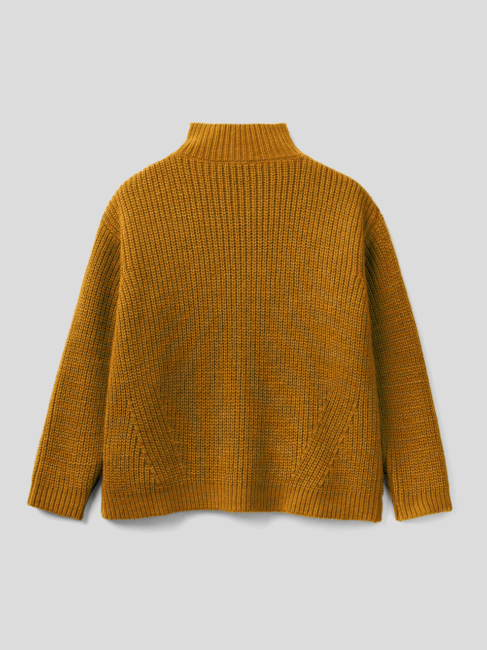 Jersey labrado con cuello alto image number 2