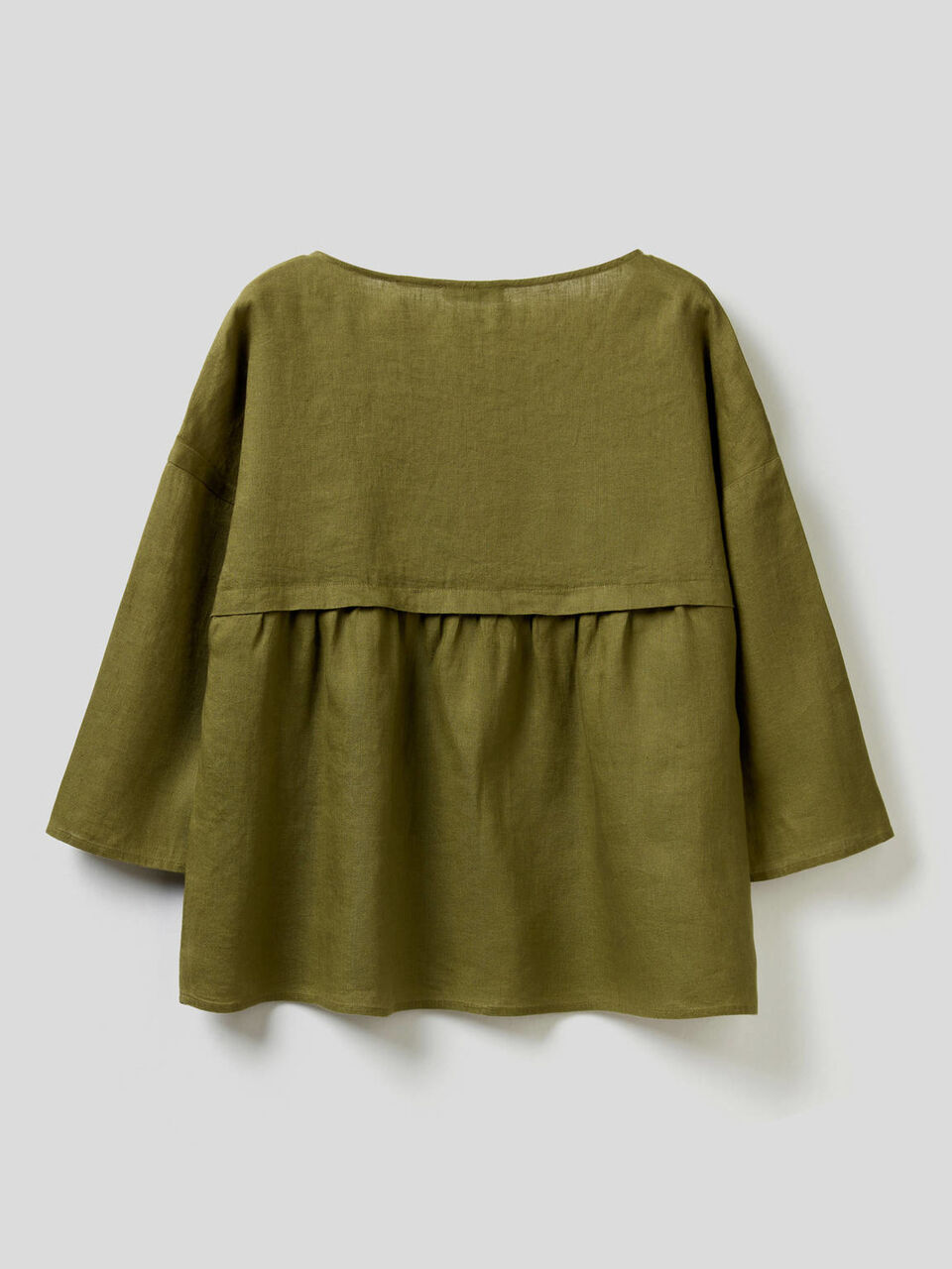 Blusa de 100% lino con volante image number 2