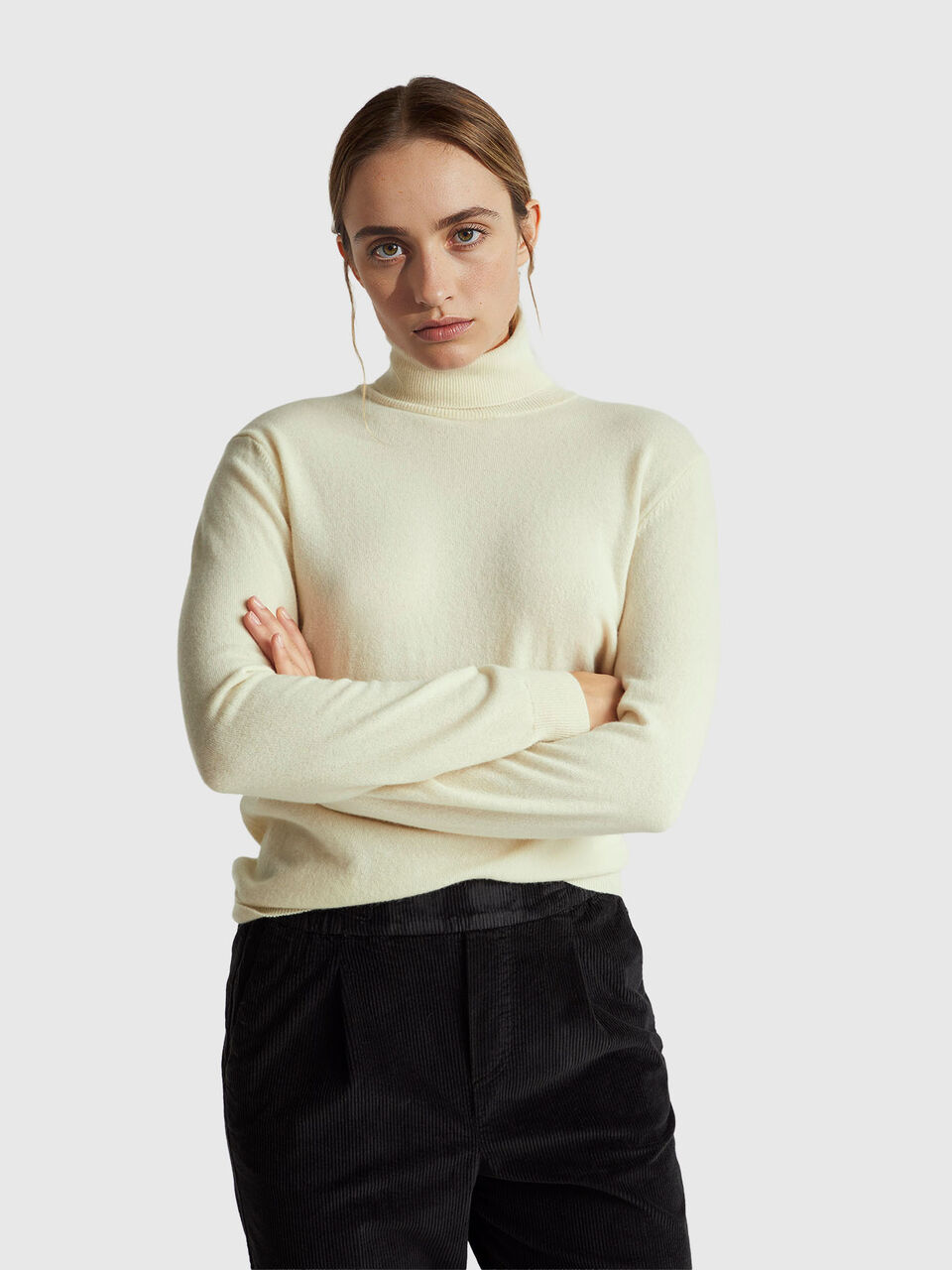 TURTLE NECK SWEATER Mujer image number null