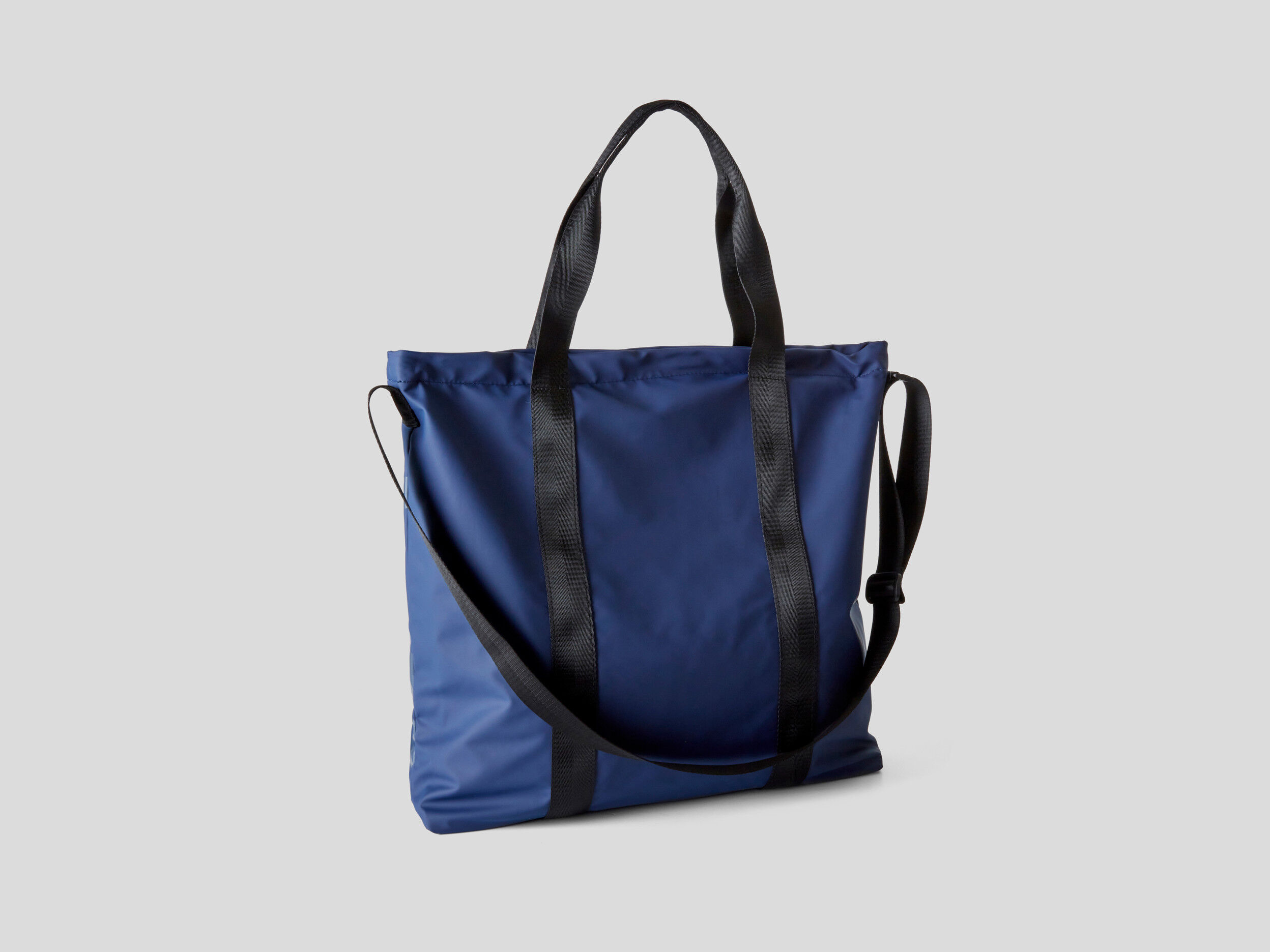 Bolsa clearance viaje benetton