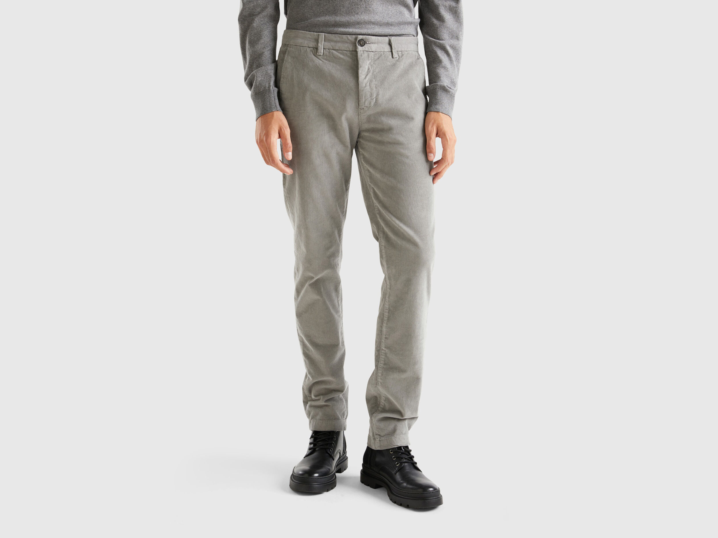 Pantalon de pana elastica Gris Claro Benetton