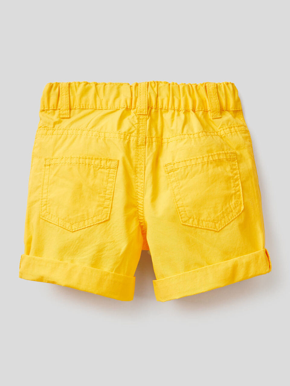 Pantalón corto de 100% algodón image number null