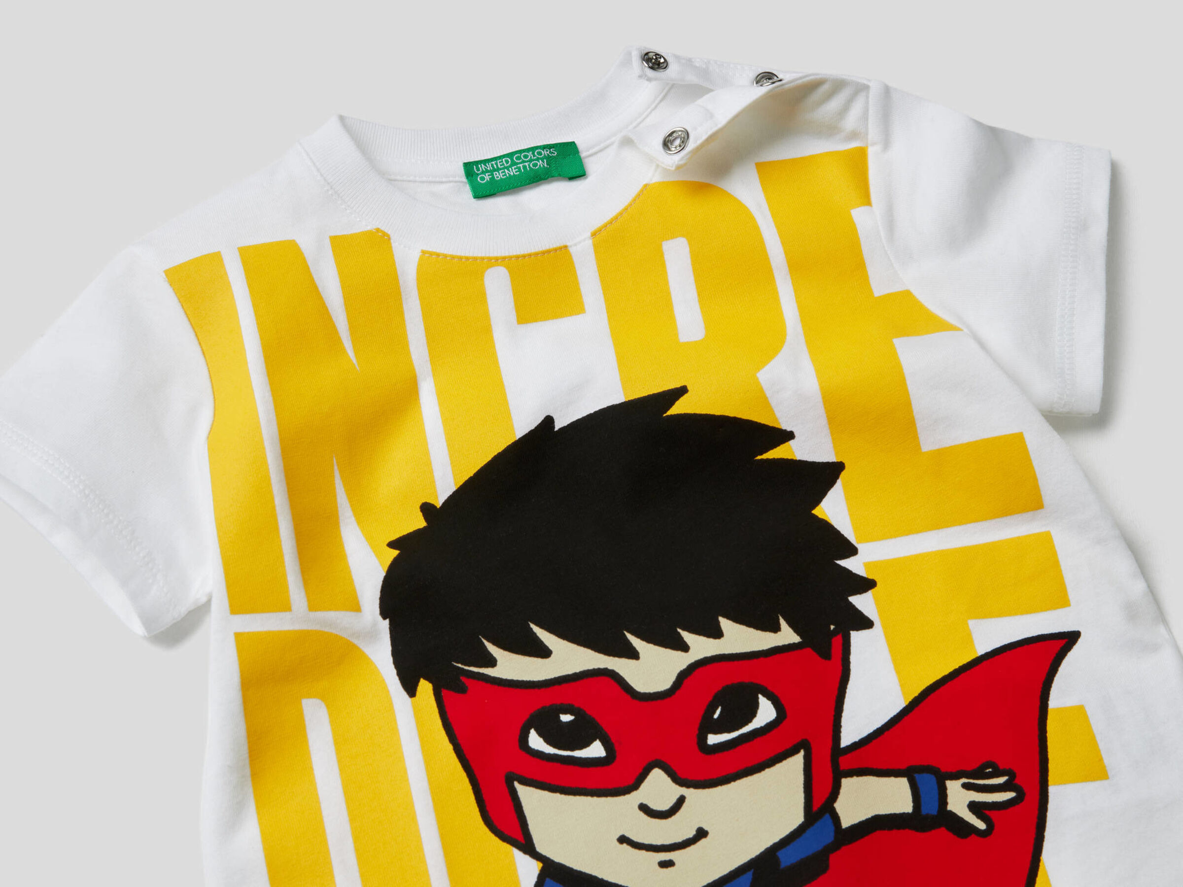 Camiseta de 100% algodón con estampado de superhéroe image number null