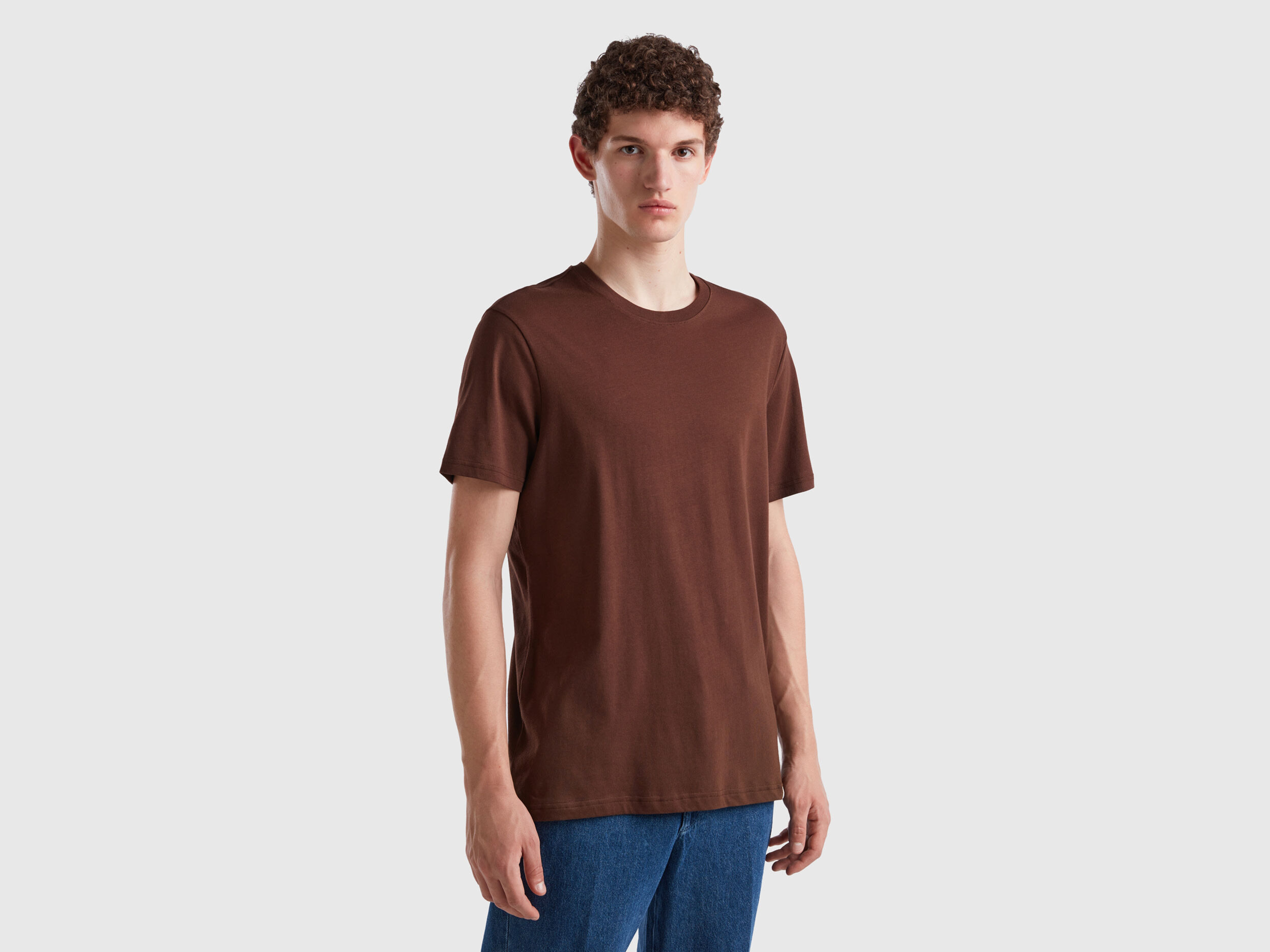 Camiseta marron sale