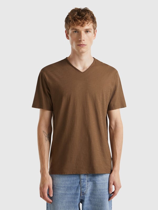 Camiseta de 100 % algodón con escote de pico Hombre