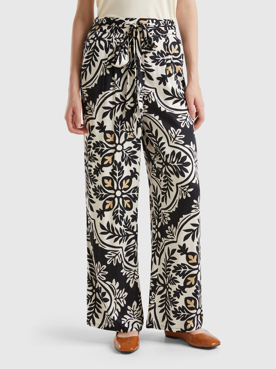 TROUSERS Mujer image number null