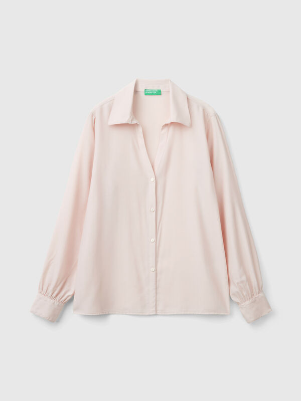 Camisa con escote de pico Camisa con escote de pico Mujer