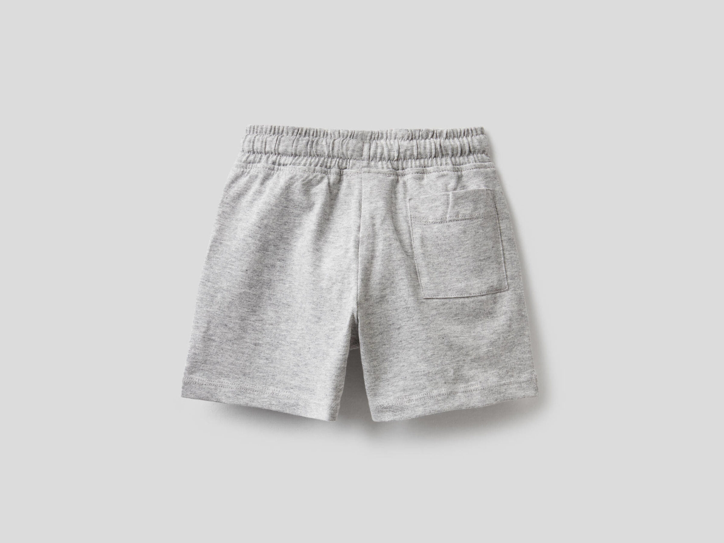 Pantalón corto de 100% algodón image number null
