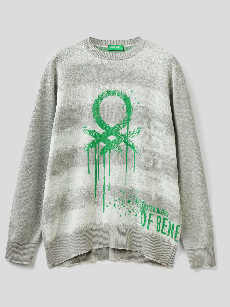 Jersey con logo efecto graffiti image number 1