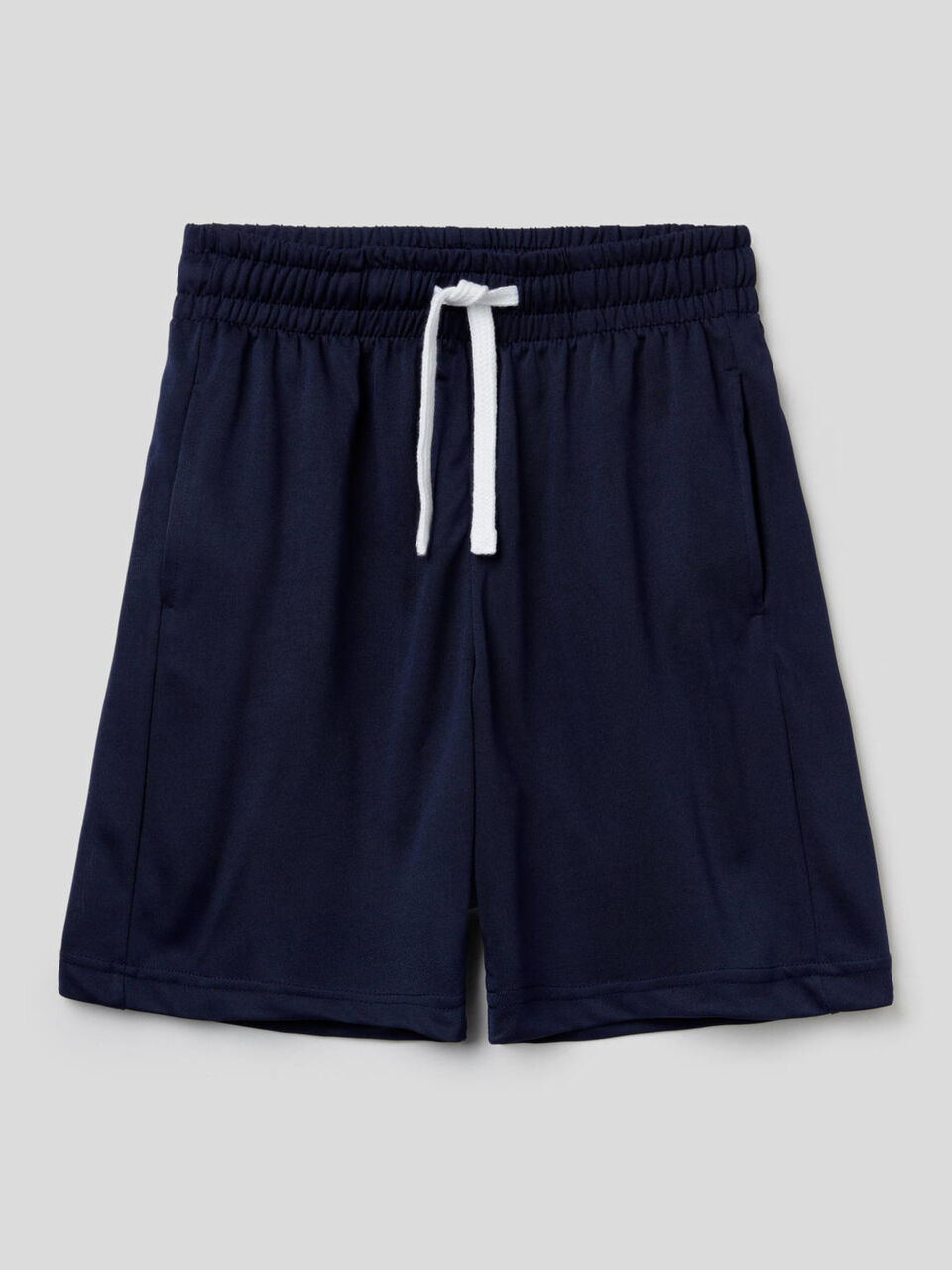 Bermudas con cordón de ajuste image number 1