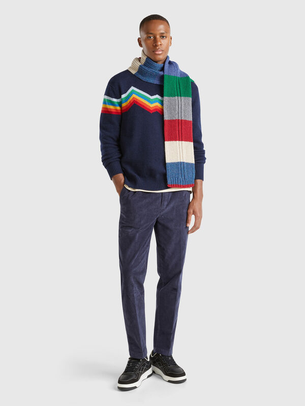 Pantalones chinos carrot fit de pana Hombre