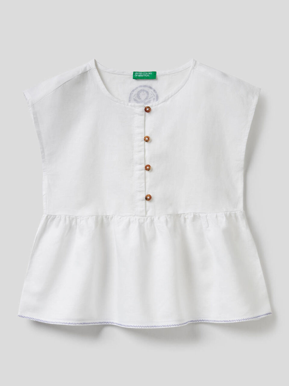 Blusa de manga corta con volante image number 1