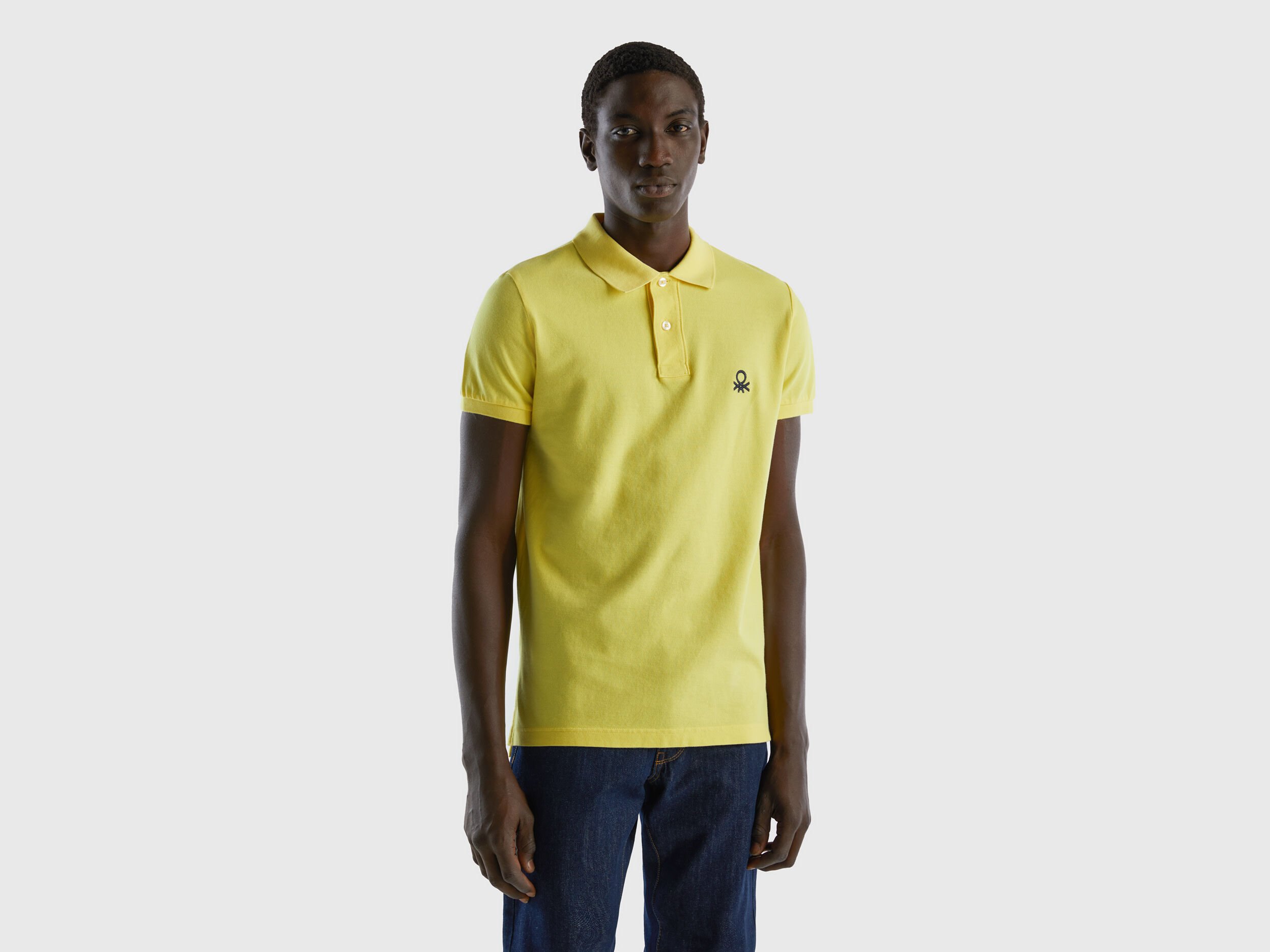 Polo amarilla clearance hombre